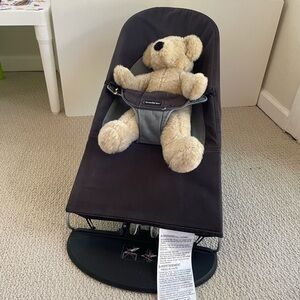 Baby bjorn bouncer